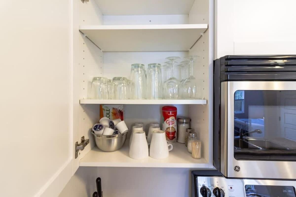 Newly Renovated Modern Condo Near Hospital, Unb Patio & Parking Coffee Saint John Exteriér fotografie